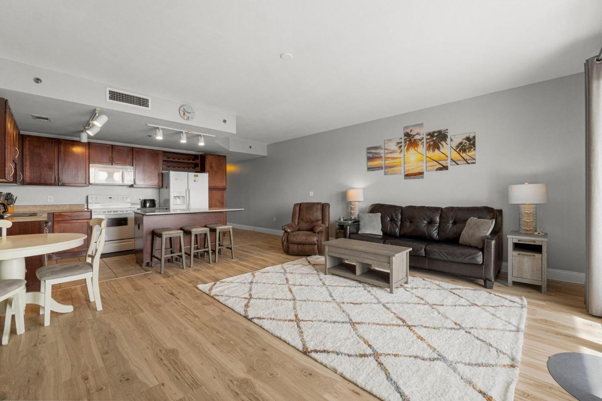 Ocean View 10Th Floor Condo At The Laketown Wharf 1004 Panama City Beach Eksteriør bilde