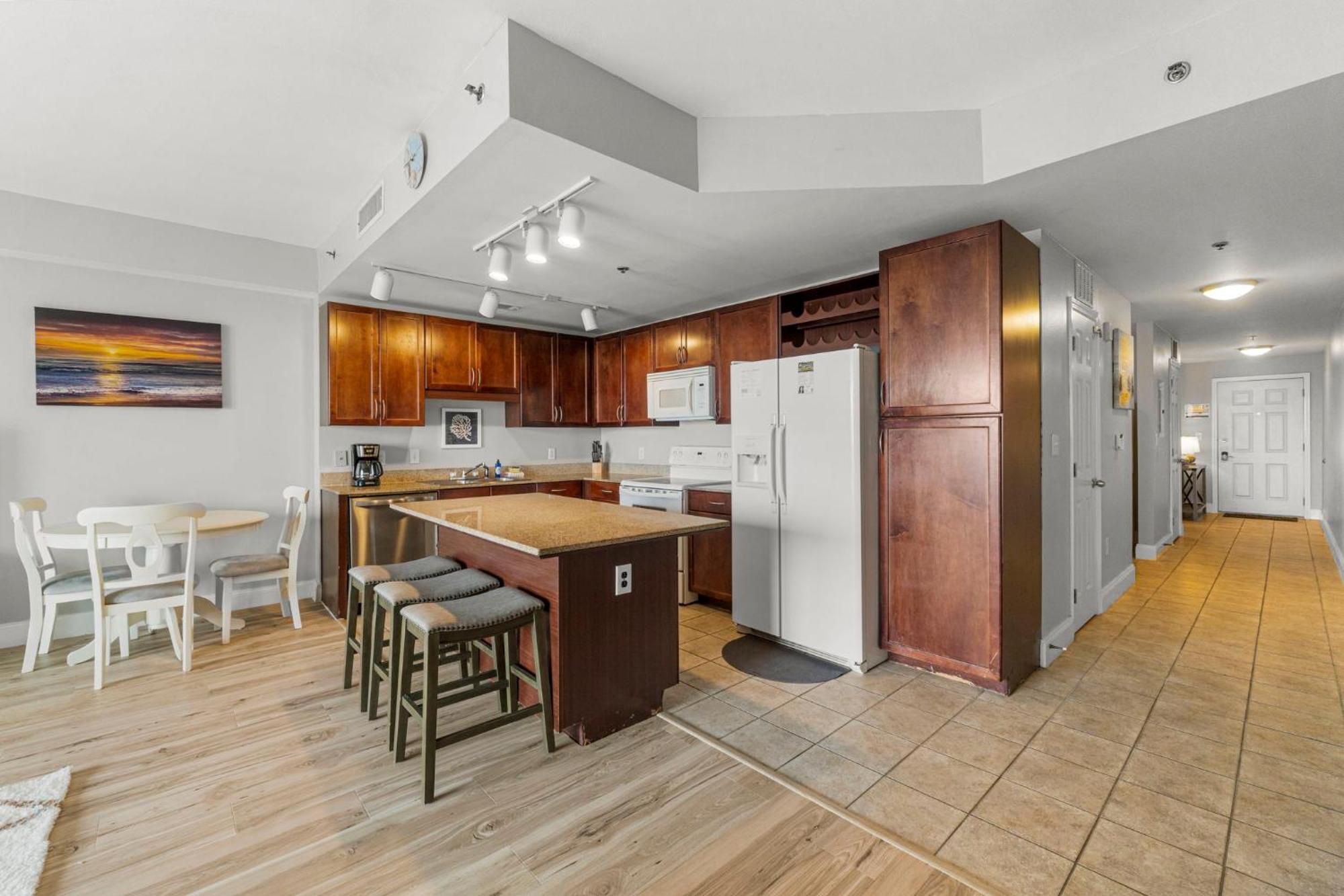 Ocean View 10Th Floor Condo At The Laketown Wharf 1004 Panama City Beach Eksteriør bilde